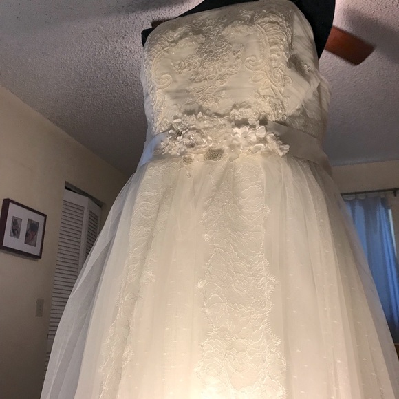 Melissa Sweet Wedding Dress,willing to make a deal - Picture 13 of 13